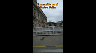 EVACUACION DEL TEATRO COLON EN BUENOS AIRES
