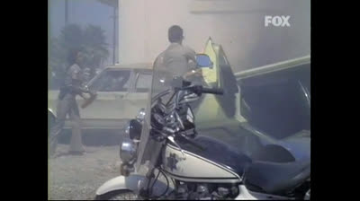 CHiPs - 2x02 - Una questione di codici