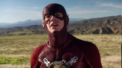 The Flash Powers and Fight Scenes - World's Finest (Supergirl)