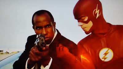 The Flash Powers and Fight Scenes - Heroes vs Aliens (Invasion!) / Duet: Flash & Supergirl Musical