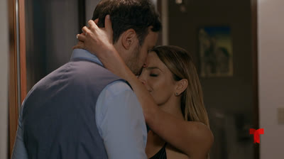 C-6 El Primer Beso