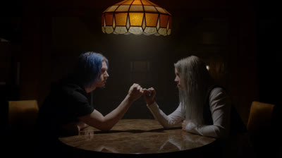 AHS CULT T7E01